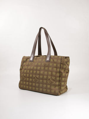 Medium New Travel Line Tote