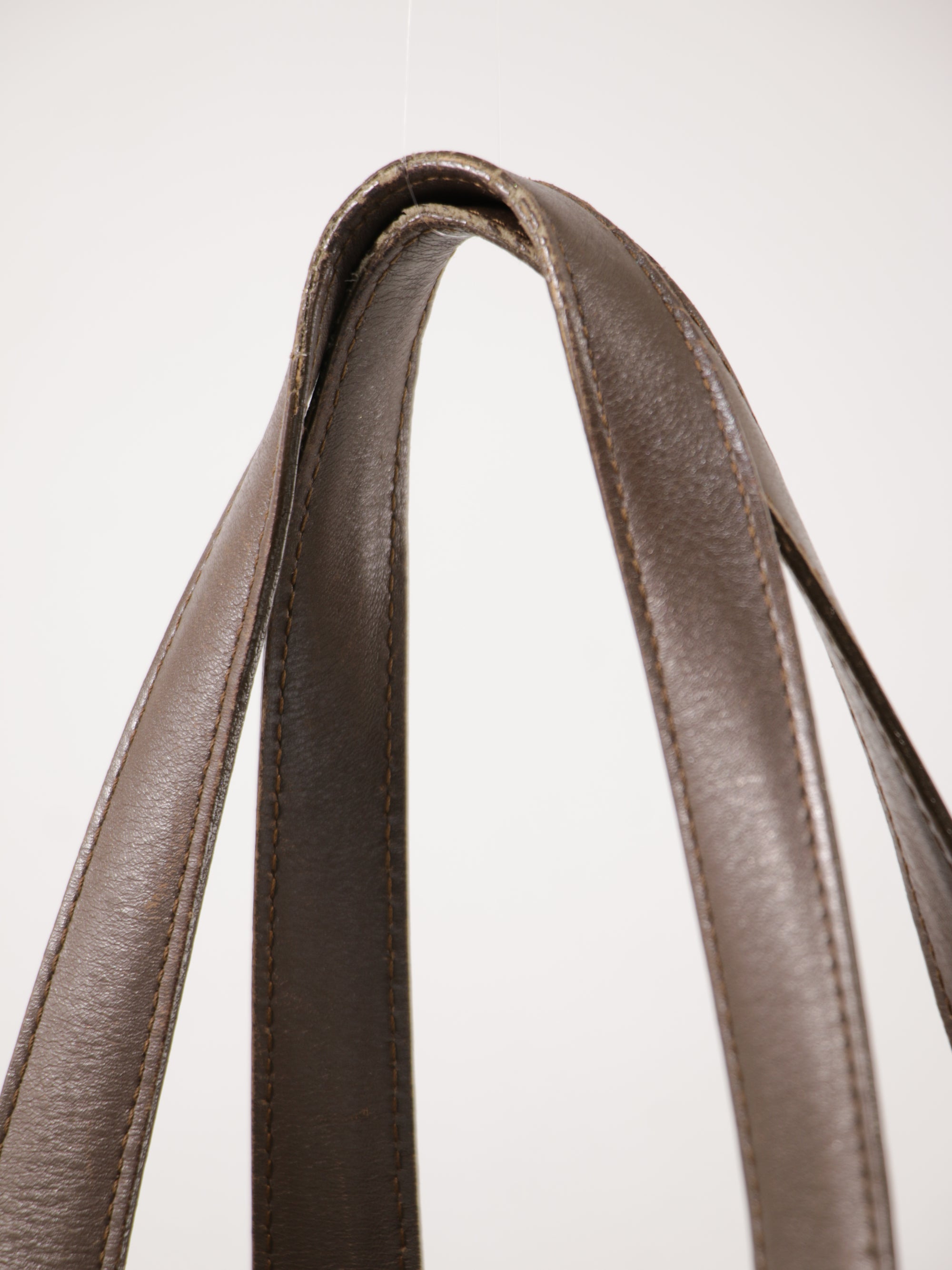 Medium New Travel Line Tote