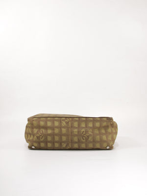 Medium New Travel Line Tote