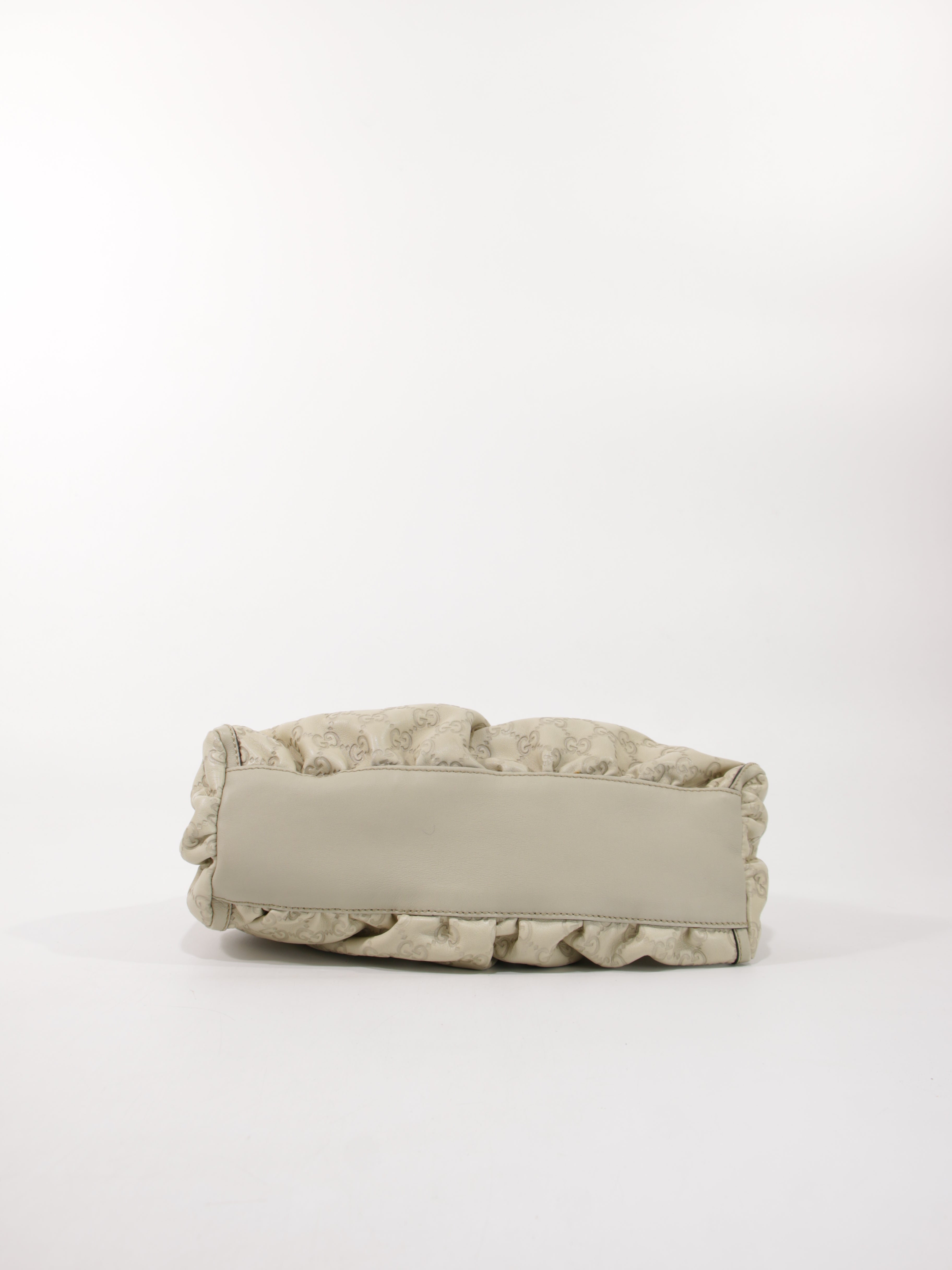 Abbey D-Ring Small
