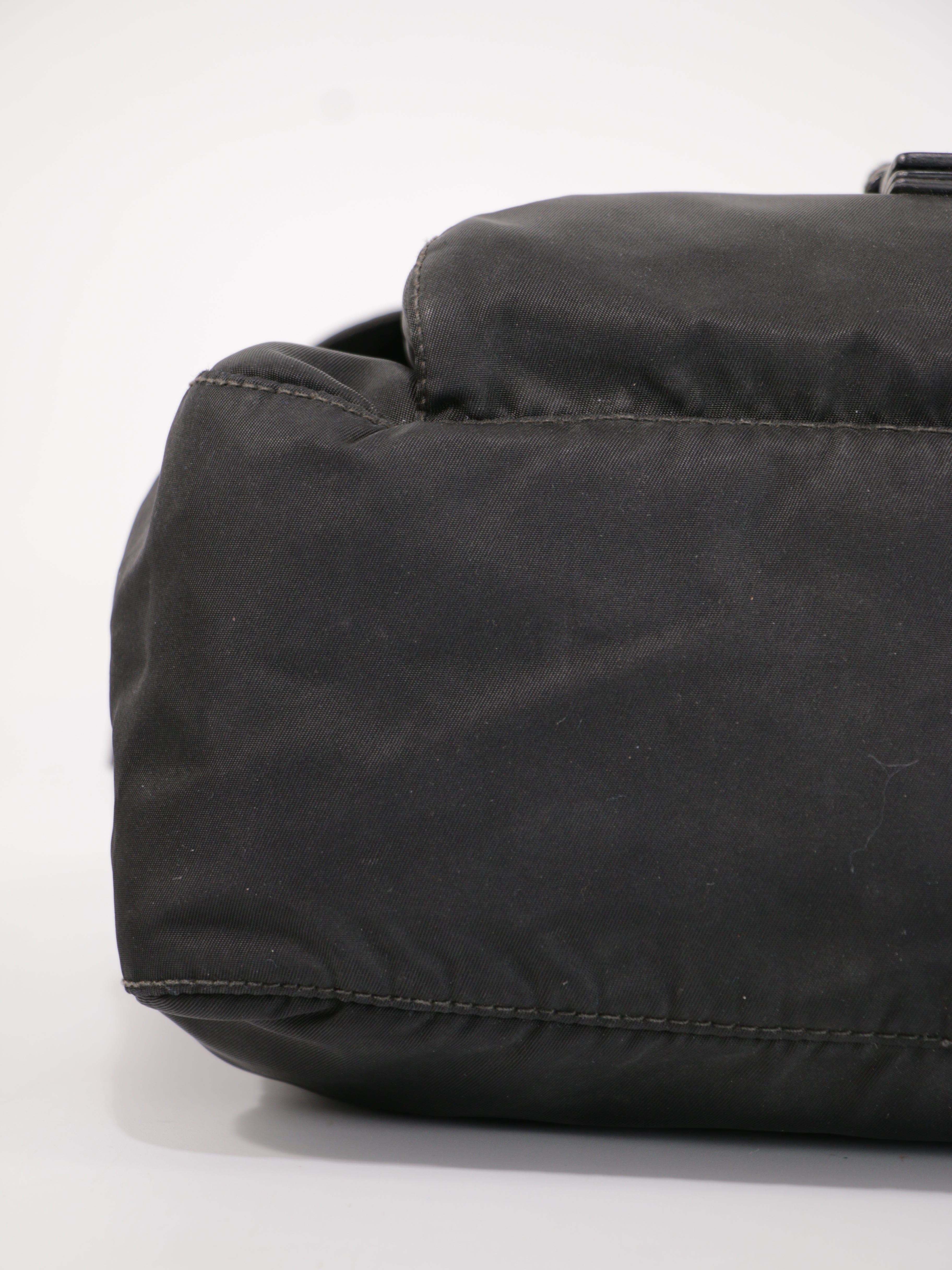 Single Buckle Messenger