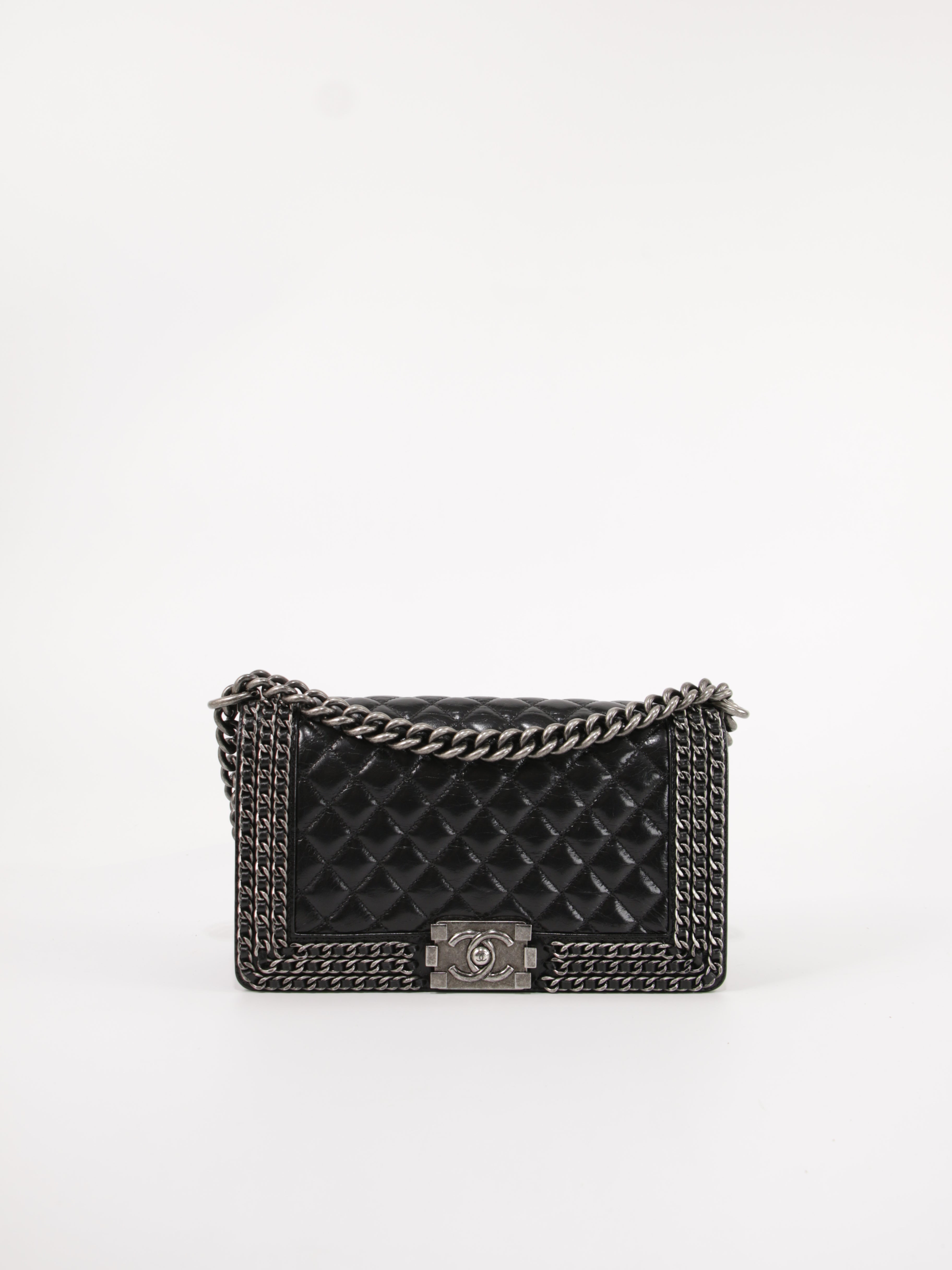 CHANEL SHOULDER BAGS
