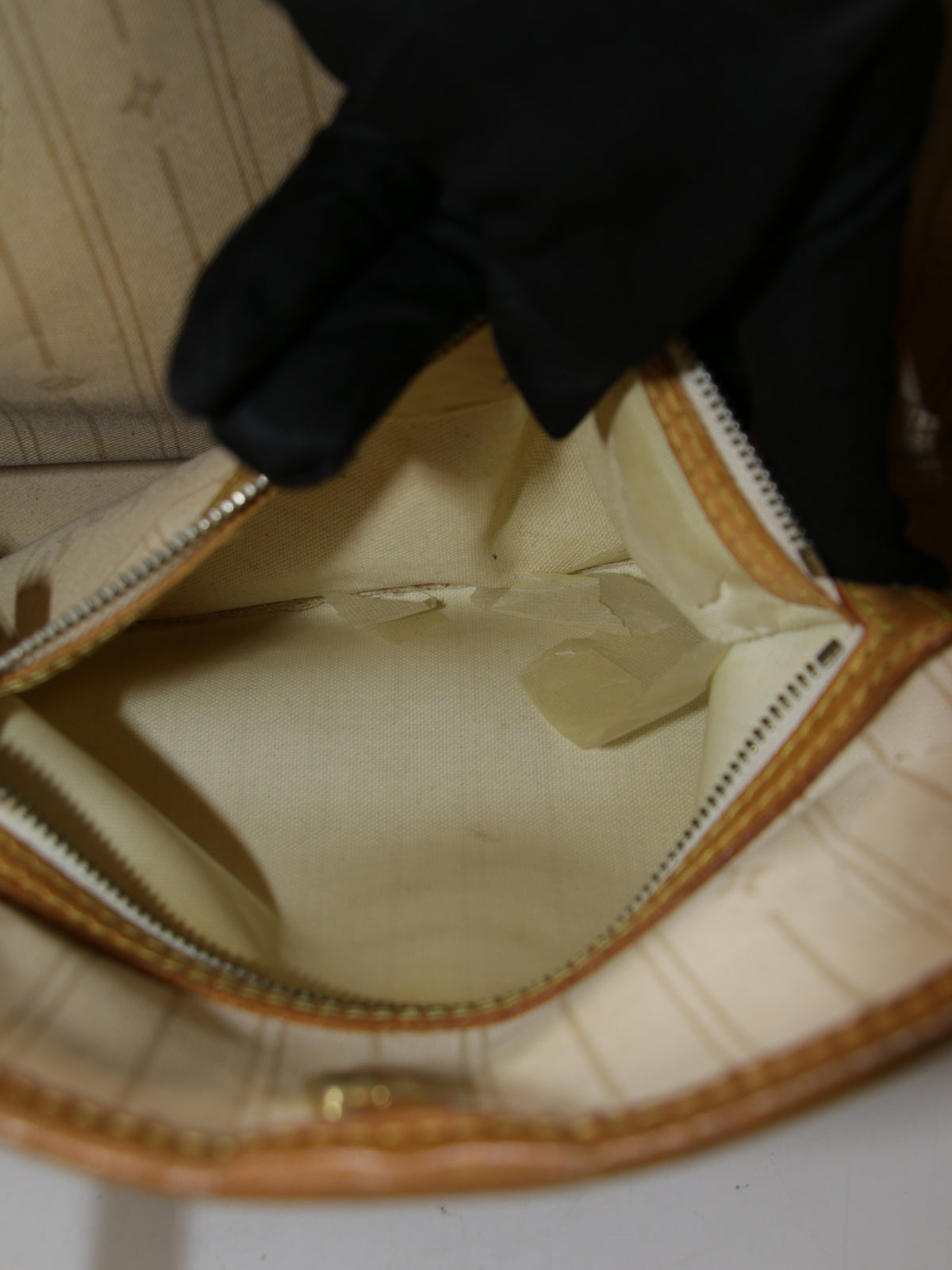Louis Vuitton Neverfull PM