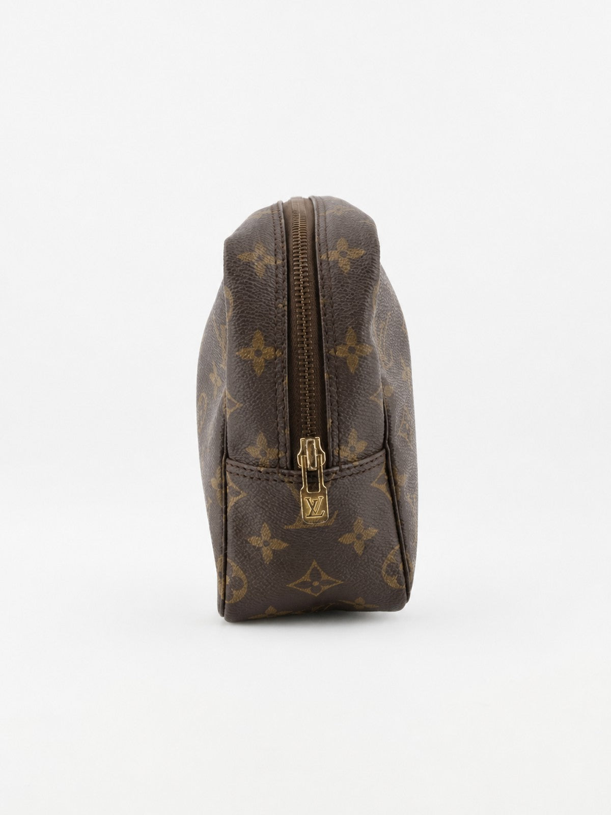 Cosmetic pouch