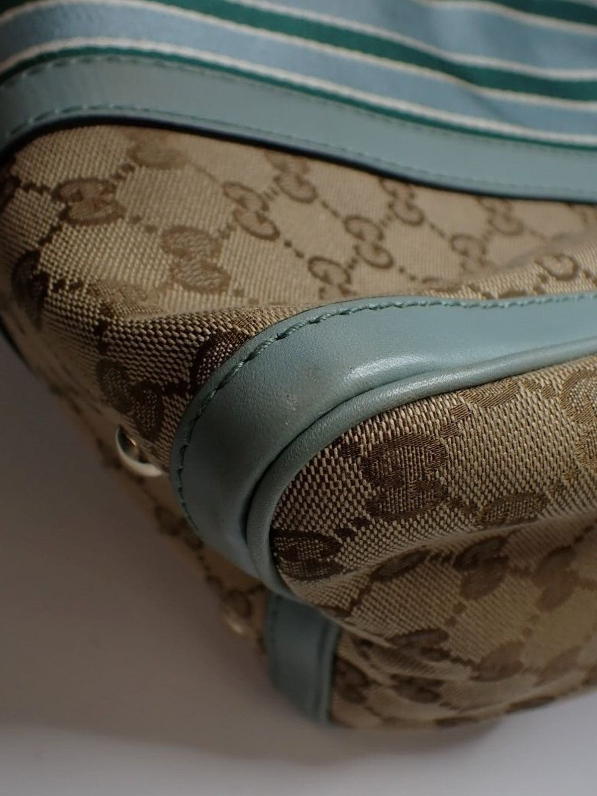Gucci Boston
