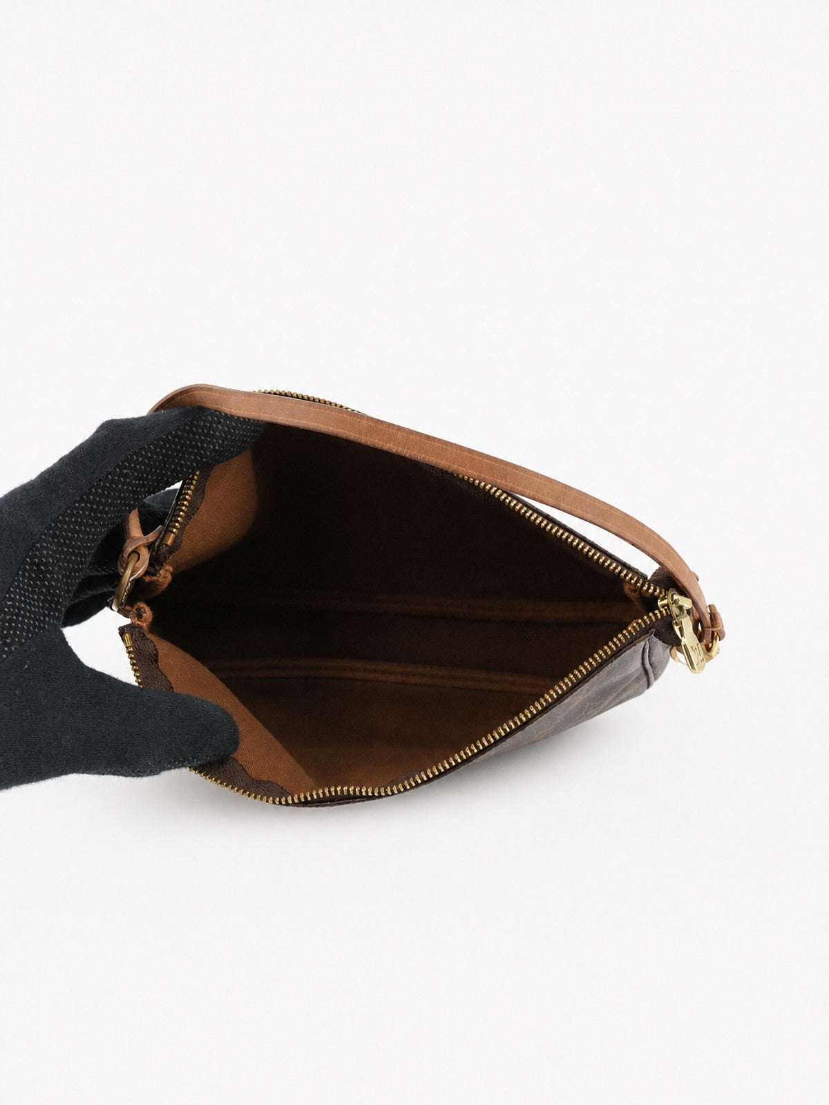 Louis Vuitton Accessories Pochette