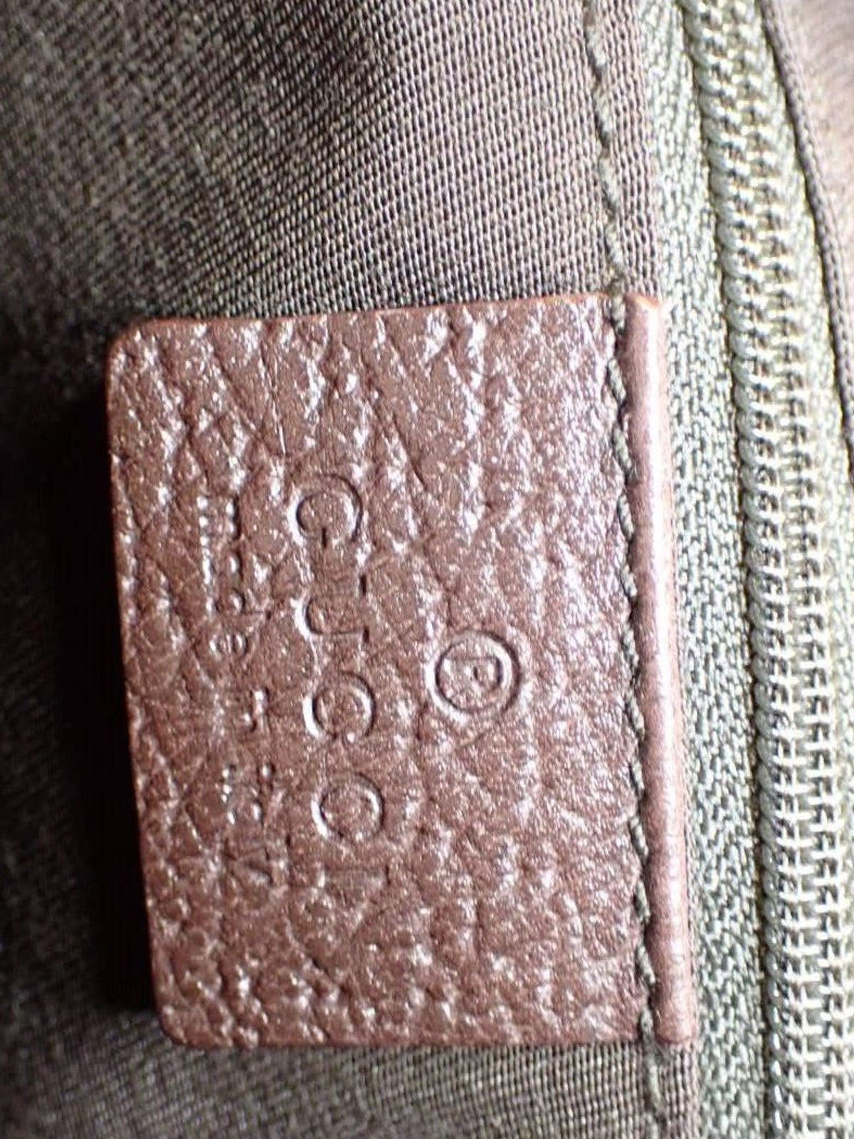 Gucci Abbey D-Ring Boston