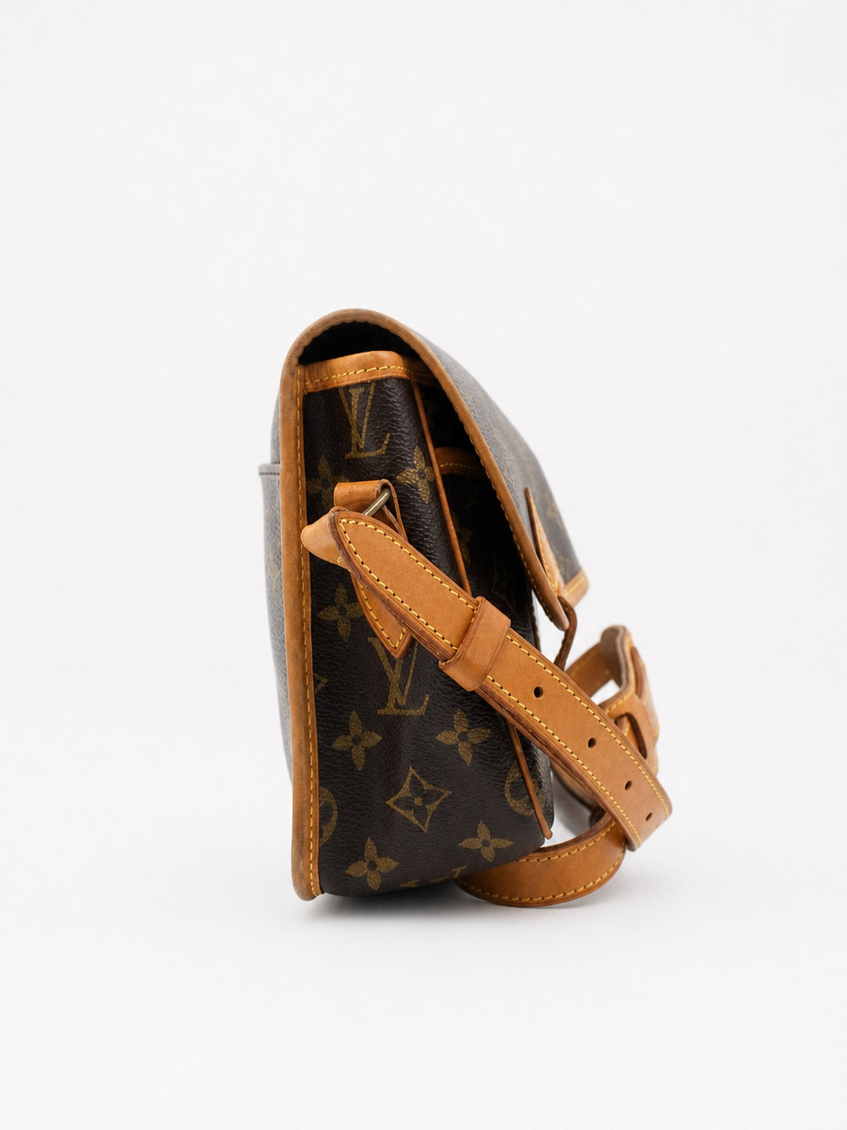 Louis Vuitton Gibeciere PM