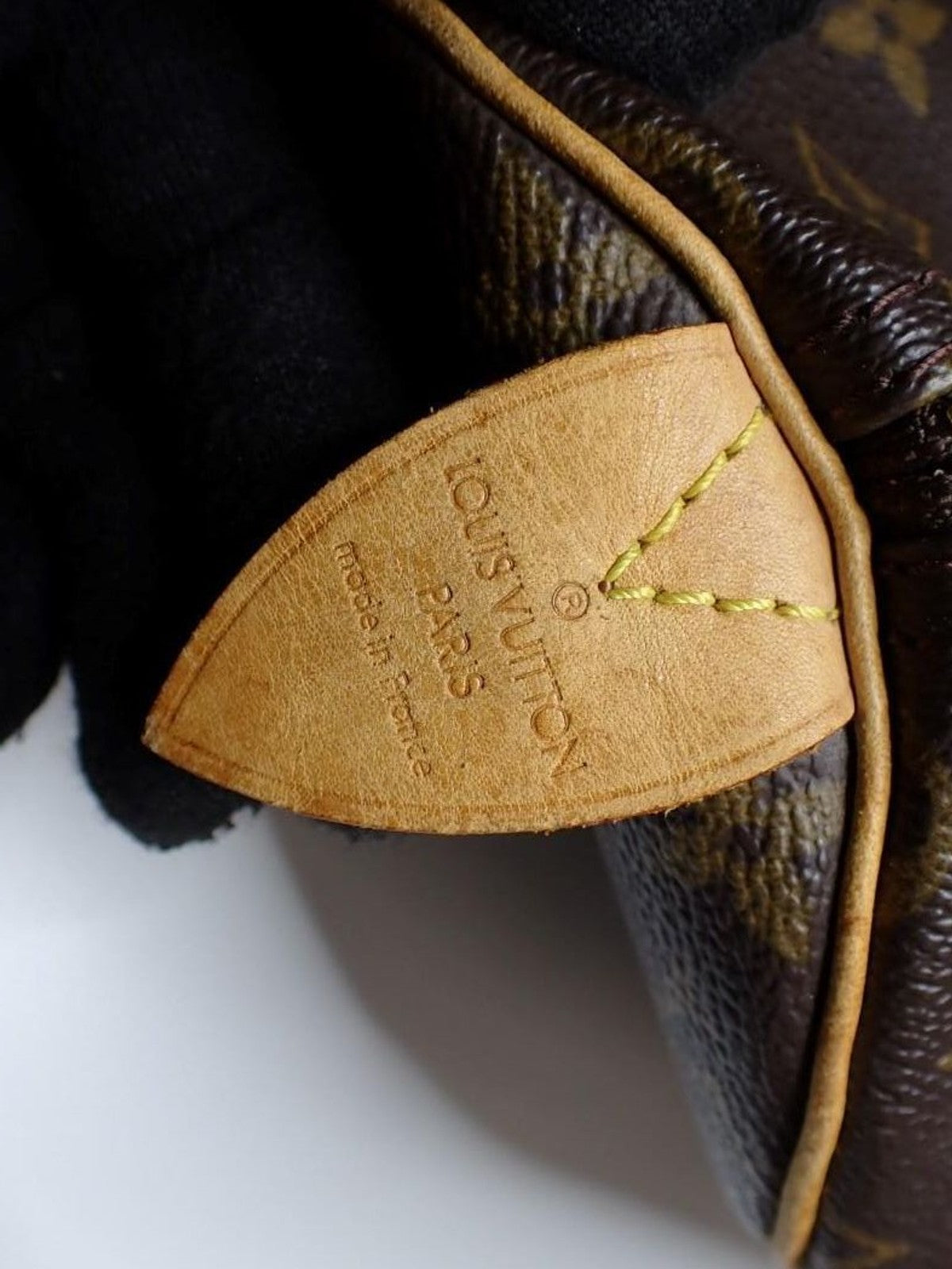 Louis Vuitton Speedy 30