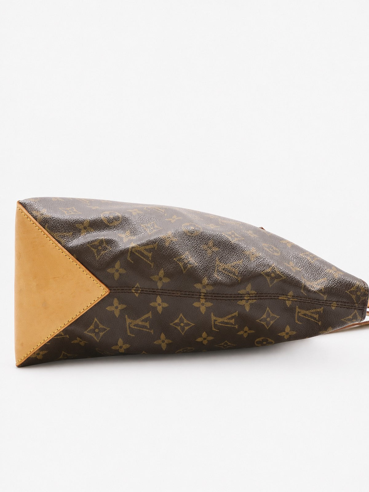 Louis Vuitton Cabas Mezzo