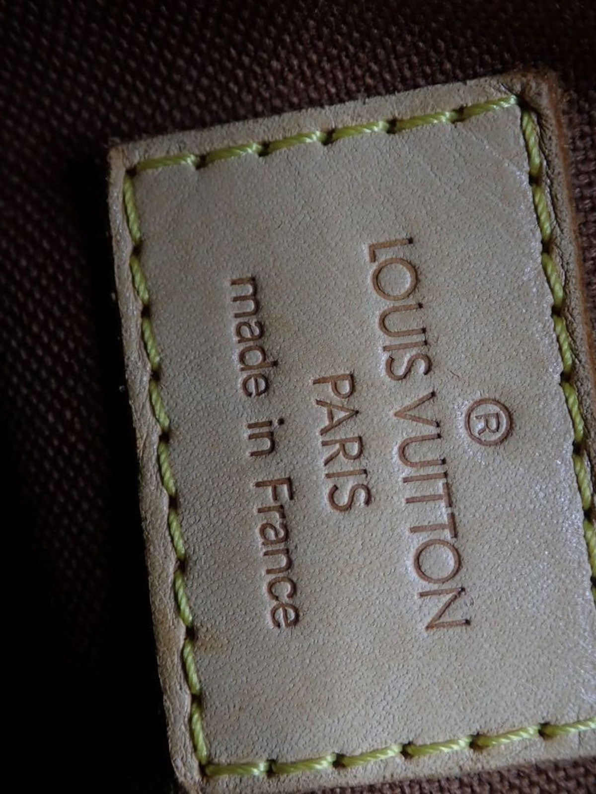 Louis Vuitton Batignolles Vertical PM