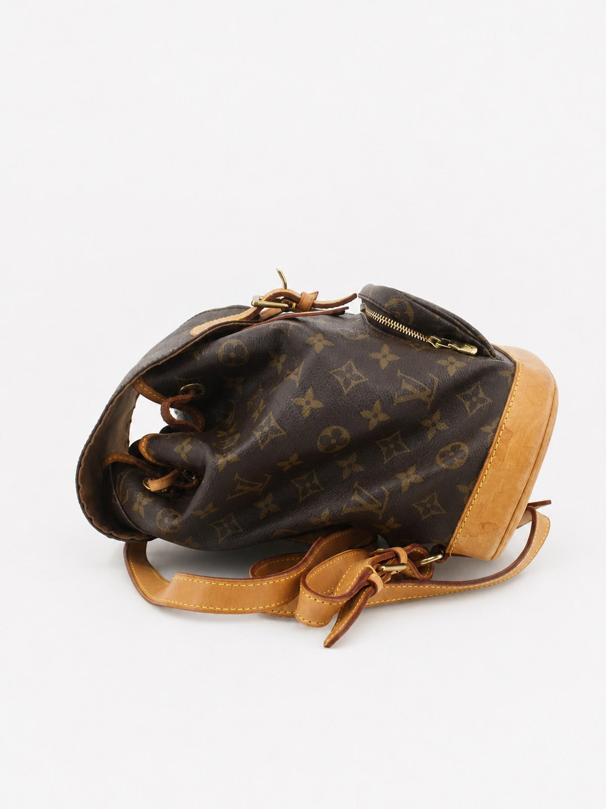 Louis Vuitton Montsouris MM