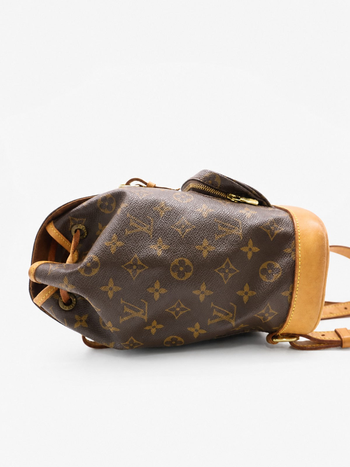 Louis Vuitton Montsouris MM
