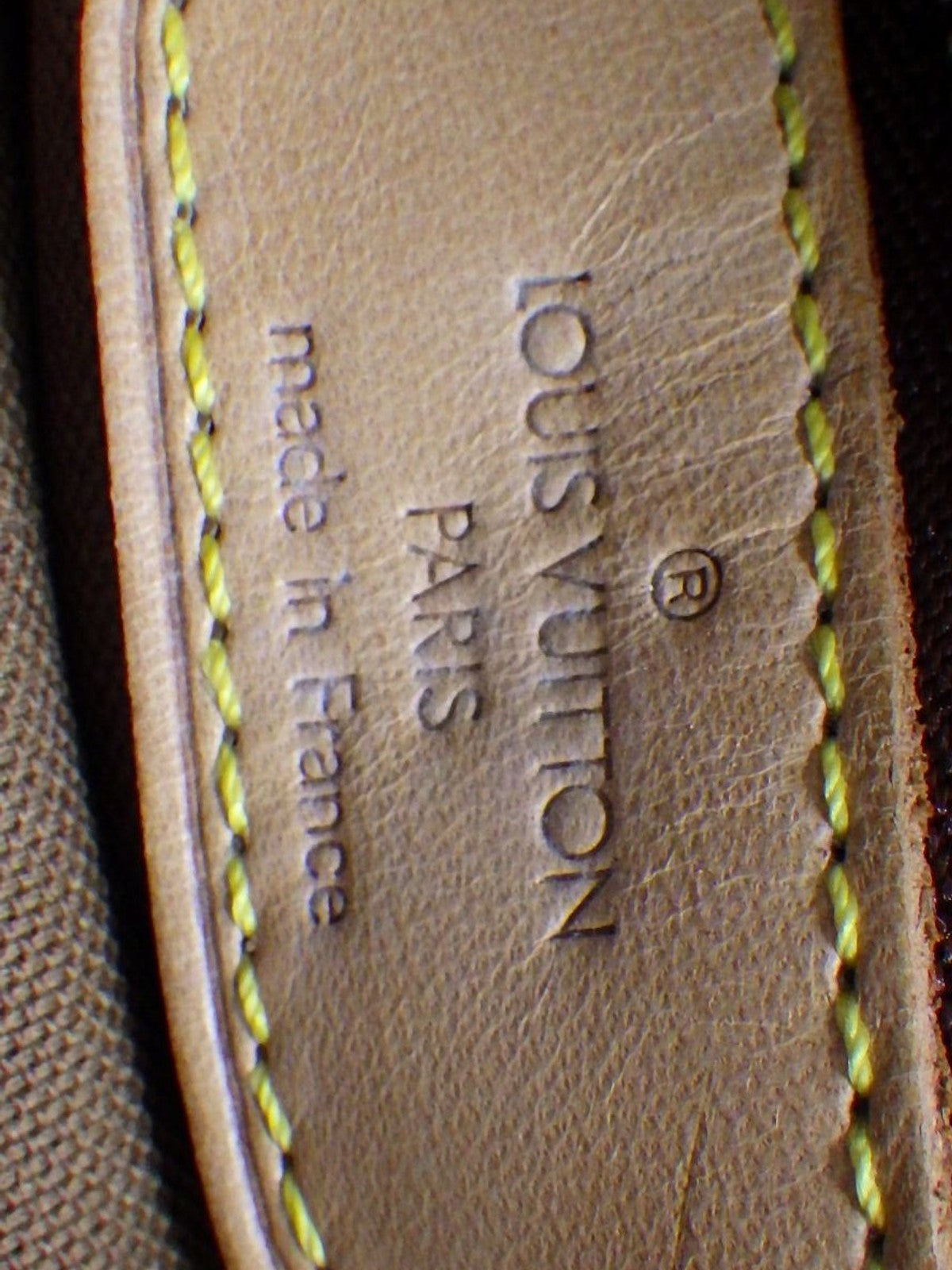 Louis Vuitton Cabas Mezzo