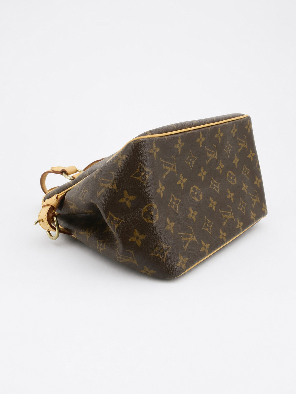 Louis Vuitton Batignolles Vertical PM