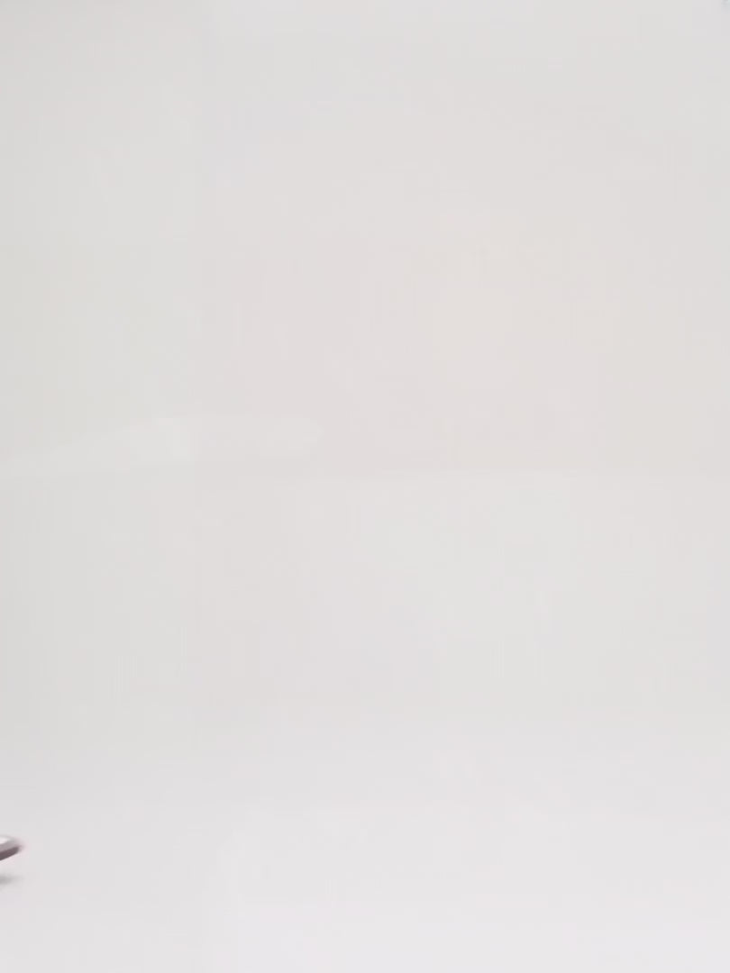 Cargar vídeo: Louis Vuitton Roxbury Drive Yellow Vernis leather